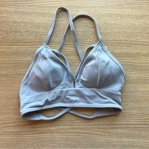 New Lululemon Radiant Rhapsody Bra
Lavender Grey Size 6